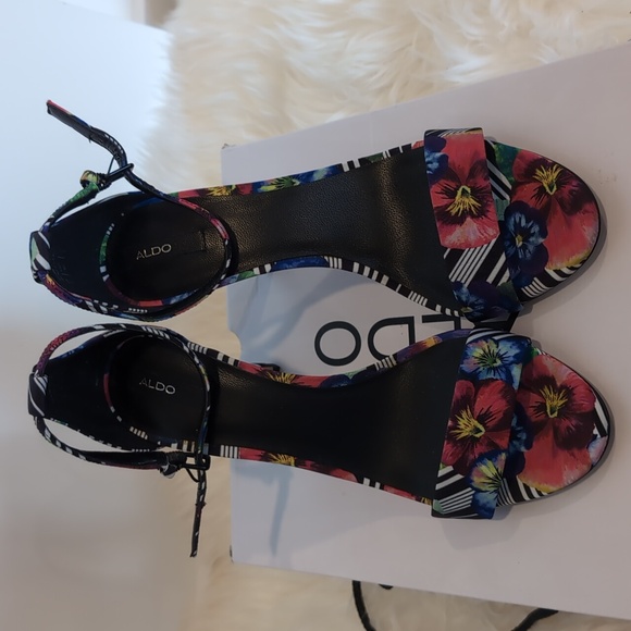 Aldo floral heels - Picture 7 of 8